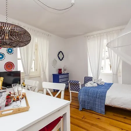 Lxway Bairro Alto - Rua Dos Mouros
